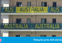 VĐV Australia để lại bãi nôn và tường thủng trong phòng ở Tokyo