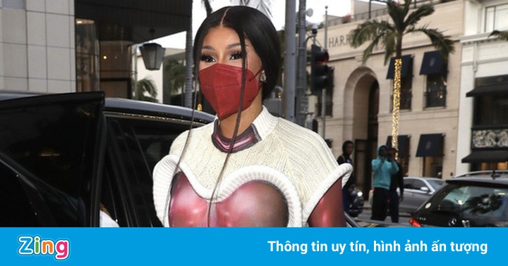 Bộ váy đưa Cardi B đứng đầu danh sách mặc gợi cảm nhất 2021