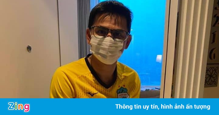 HLV Kiatisuk đón sinh nhật một mình trong khu cách ly HLV Kiatisuk đón sinh nhật một mình trong khu cách ly