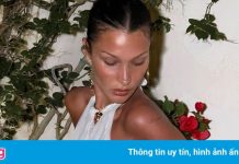 Bella Hadid diện váy hiệu ứng chất lỏng cơ thể