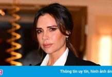 Victoria Beckham hạ giá sản phẩm để thích nghi đại dịch