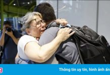 Người Mỹ trở lại Anh: ‘Thật khó để nói nên lời’