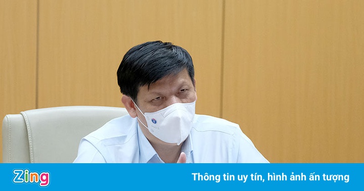 Bộ trưởng Y tế: ‘Phải tiêm vaccine nhanh nhất có thể’