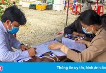 Nhiều người mất 3 ngày chạy xe máy từ TP.HCM về miền Trung