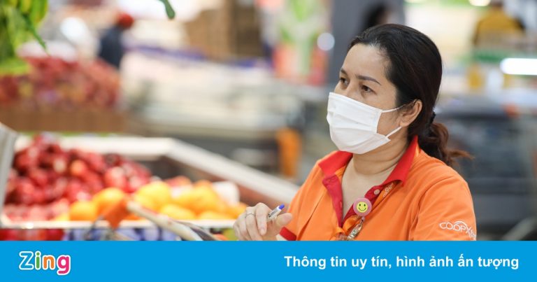 TP.HCM sẽ xử lý nghiêm người ‘bom’ hàng khi nhờ đi chợ hộ