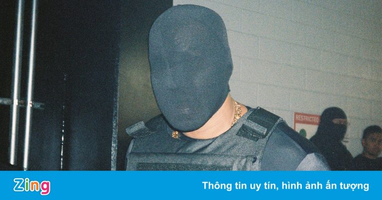 Áo chống đạn của Kanye West giá 20.000 USD Áo chống đạn của Kanye West giá 20.000 USD