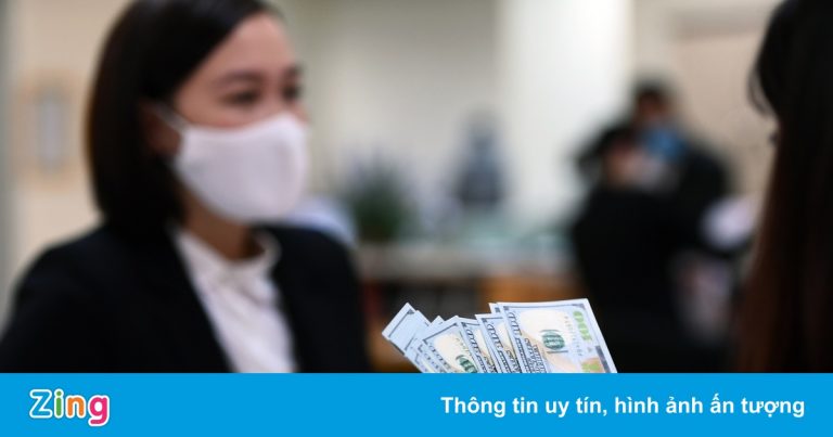 Giảm lãi suất tiền gửi ngoại tệ vượt dự trữ bắt buộc về 0%