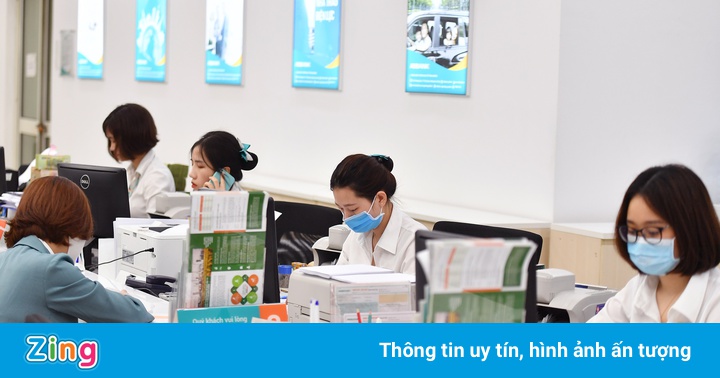 Doanh nghiệp tăng gửi tiền ngân hàng vì dịch bệnh
