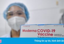 Một nhóm luật sư đề xuất tặng 50.000 lọ vaccine Moderna cho TP.HCM