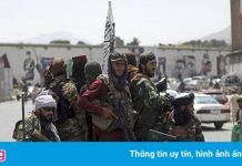 Công dân Đức trúng đạn khi tới sân bay Kabul