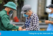 Gần 140.000 hộ dân ở TP.HCM đăng ký ‘đi chợ hộ’ trong 2 ngày