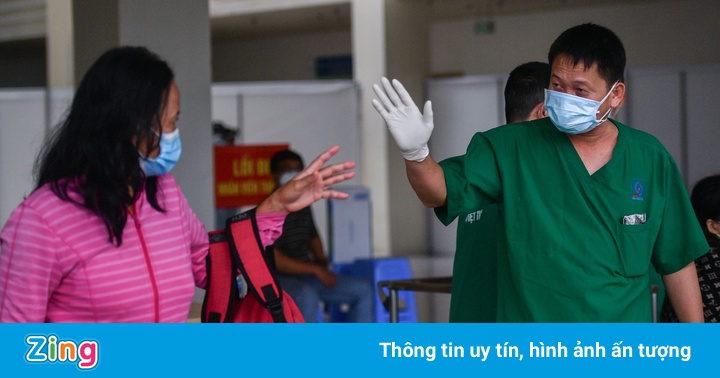 Từng phải chạy ECMO, 2 bệnh nhân Covid-19 hồi phục Từng phải chạy ECMO, 2 bệnh nhân Covid-19 hồi phục