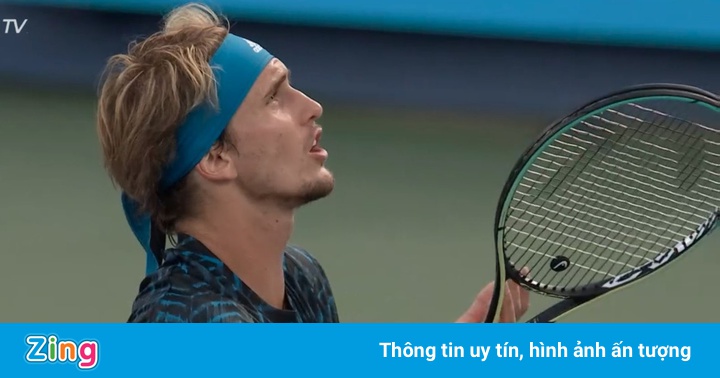 Zverev nổi nóng vì Tsitsipas học đòi Djokovic