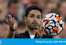 Arsenal trả giá cho giấc mơ bóng đá đẹp của Arteta