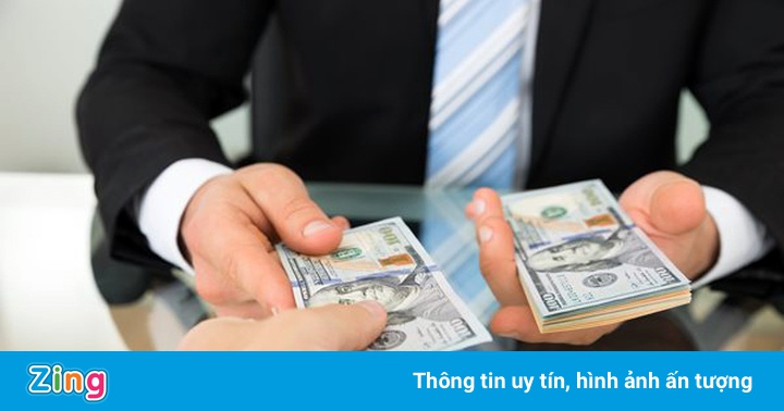 Người đàn ông mù giả cảnh sát, lừa chạy án