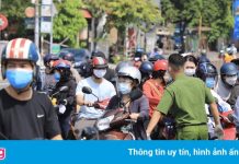 Siêu thị, chợ ở TP.HCM đông người