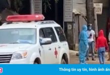 Cô gái 18 tuổi bỏ ra ngoài khi sắp hết thời gian cách ly