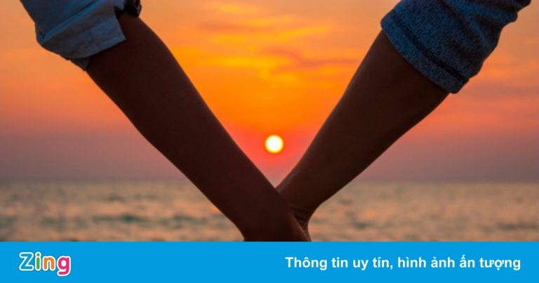 Em vẫn đợi anh về