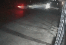 Ôtô của chánh văn phòng huyện ủy giành đường khi tông xe bán tải