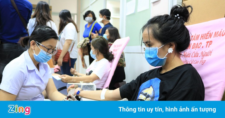Hàng trăm cư dân chung cư ở TP Thủ Đức tham gia hiến máu Hàng trăm cư dân chung cư ở TP Thủ Đức tham gia hiến máu