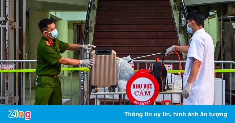 Phong tỏa chung cư 210B Lê Trọng Tấn