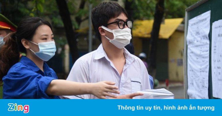 Thí sinh bắt đầu thay đổi nguyện vọng, điểm cao vẫn lo trượt