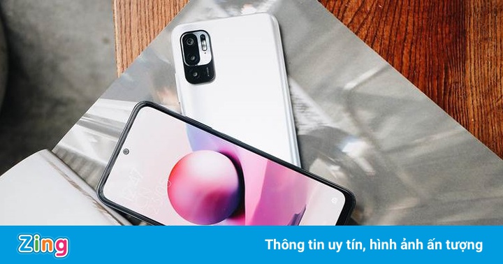 FPT Shop giảm đến 5 triệu đồng, tặng quà khi mua điện thoại Xiaomi