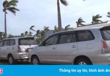 Hai ôtô chở ‘chui’ 11 người từ TP.HCM về Phú Yên