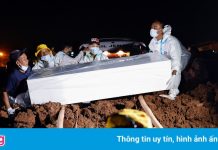 Số người chết vì Covid-19 ở Indonesia vượt 100.000