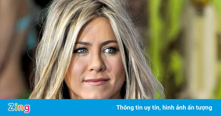 Jennifer Aniston: ‘Tôi xấu hổ khi vài người bạn từ chối tiêm vaccine’ Jennifer Aniston: ‘Tôi xấu hổ khi vài người bạn từ chối tiêm vaccine’