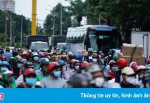 Nỗ lực giãn cách xã hội của TP.HCM có thể bị bỏ phí
