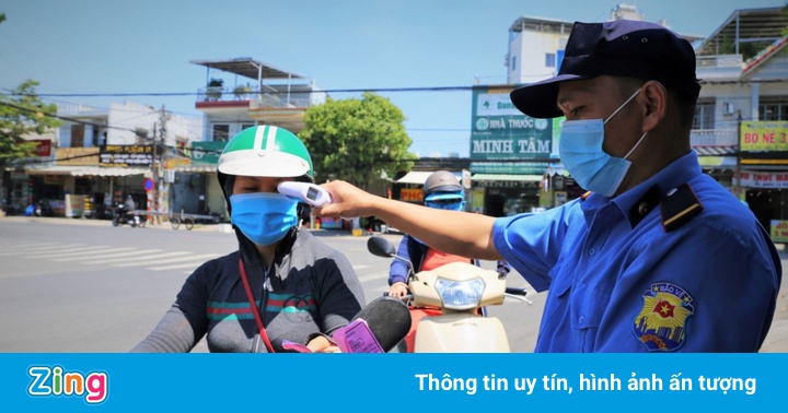 TP Vinh phát thẻ đi chợ cho người dân TP Vinh phát thẻ đi chợ cho người dân