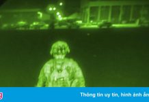 Bức ảnh người lính Mỹ cuối cùng rời Afghanistan