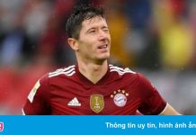 Lewandowski lập kỷ lục khi cán mốc 301 bàn cho Bayern