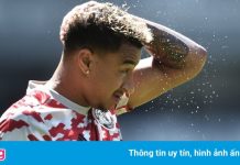 Lingard dương tính với Covid-19