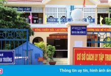 Đình chỉ công tác chủ tịch xã lơ là chống dịch