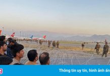 Binh sĩ Mỹ bắn hạ 2 tay súng ở sân bay Kabul