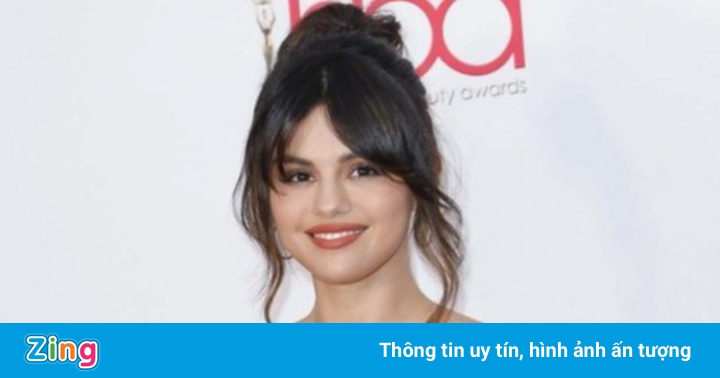 Selena Gomez trở lại