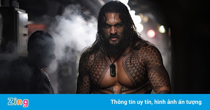 Jason Momoa không có cơ bụng 6 múi