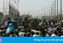 Taliban cảnh báo về lằn ranh đỏ, Mỹ tăng tốc sơ tán ở Afghanistan