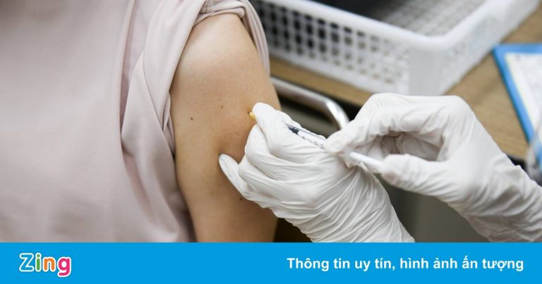 Chất lạ trong vaccine Moderna ở Okinawa từ nút cao su Chất lạ trong vaccine Moderna ở Okinawa từ nút cao su