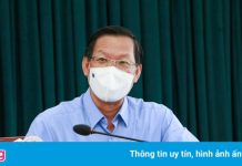 Phó bí thư TP.HCM: Nhiều bệnh nhân cần điều trị, tạo áp lực rất lớn