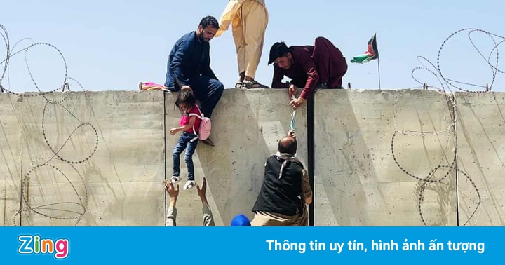 Người phụ nữ Afghanistan cầu cứu: ‘Chúng tôi mắc kẹt trong địa ngục’ Người phụ nữ Afghanistan cầu cứu: ‘Chúng tôi mắc kẹt trong địa ngục’