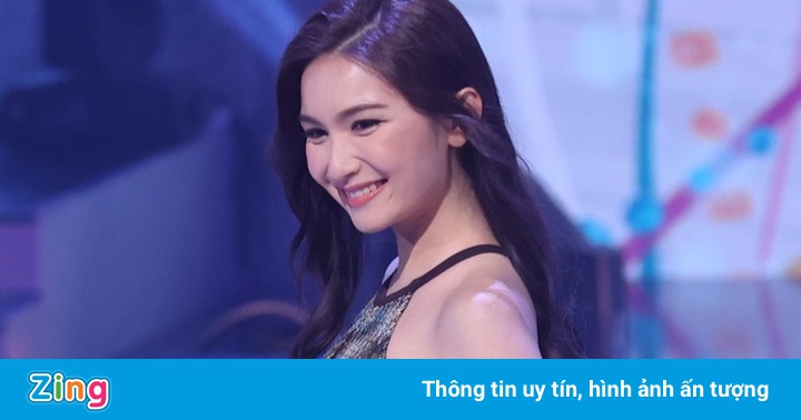 Hoa hậu Hong Kong khoe sắc trên thảm đỏ Hoa hậu Hong Kong khoe sắc trên thảm đỏ