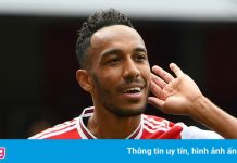 Barca săn tiền đạo