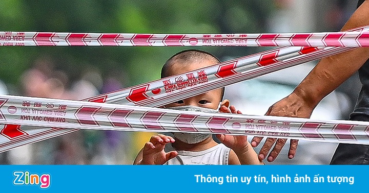 Phố phường Hà Nội qua 20 ngày giãn cách theo Chỉ thị 16