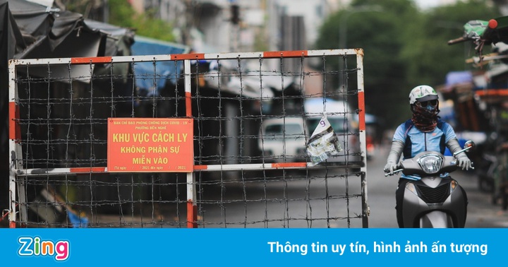 Hai chủ tịch phường bị phê bình vì lơ là chống dịch Hai chủ tịch phường bị phê bình vì lơ là chống dịch