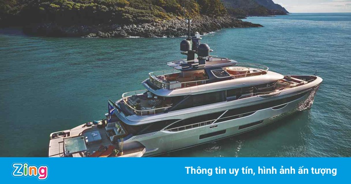 Cơn sốt mua sắm hàng hiệu kích cầu tiêu dùng Hong Kong Cơn sốt mua sắm hàng hiệu kích cầu tiêu dùng Hong Kong