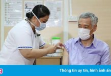 Vì sao Thủ tướng Lý Hiển Long được tiêm vaccine ở vai phải?
