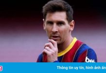 Barca xem xét ra đề nghị giữ Messi ở lại